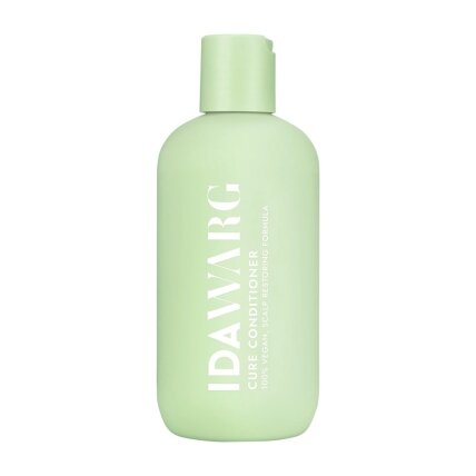 „Cure Conditioner“ švelnus ir raminantis plaukų kondicionierius 250ml „Cure Conditioner“ švelnus ir raminantis plaukų kondicionierius 250ml